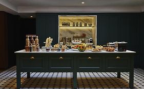 Mercure Versailles Chateau